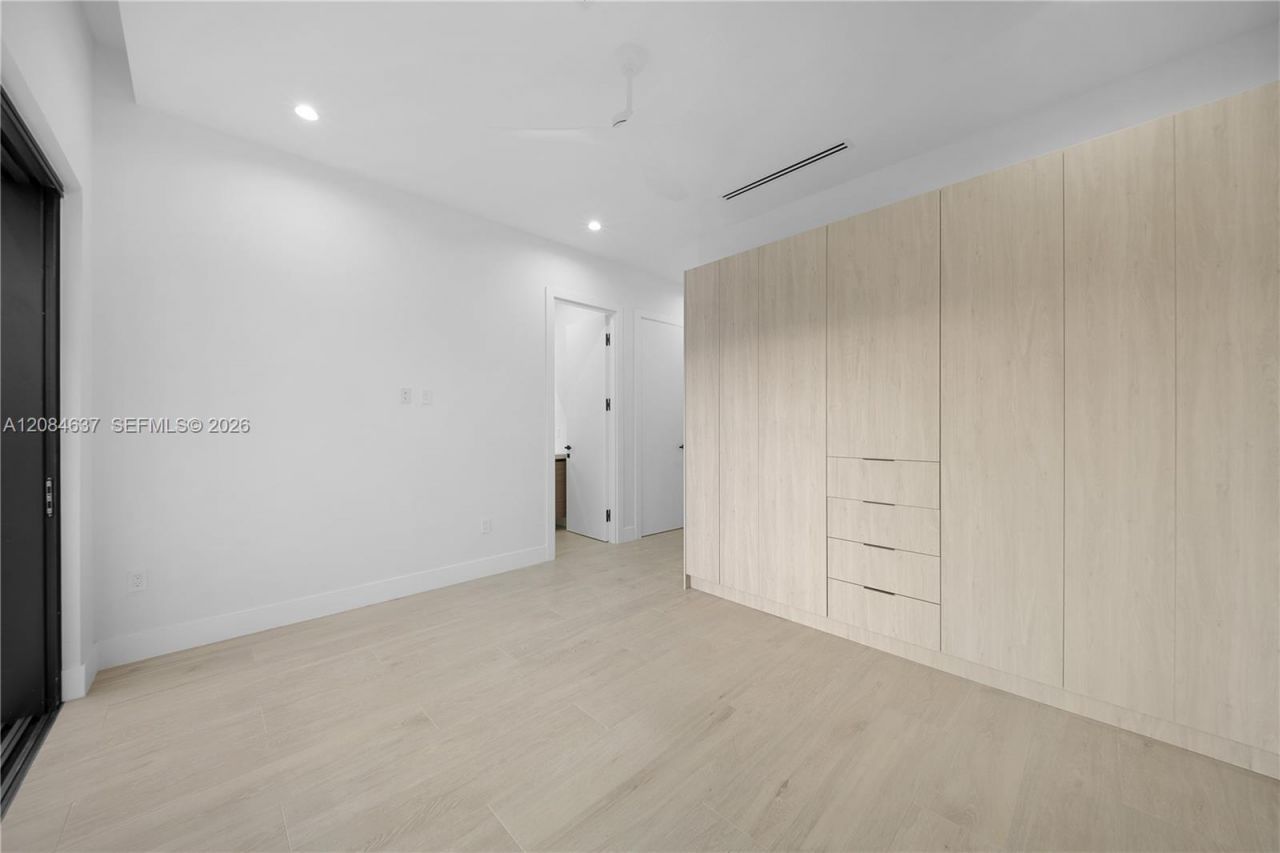 1328 NE 16th Ter, Fort Lauderdale, FL 33304 Photo