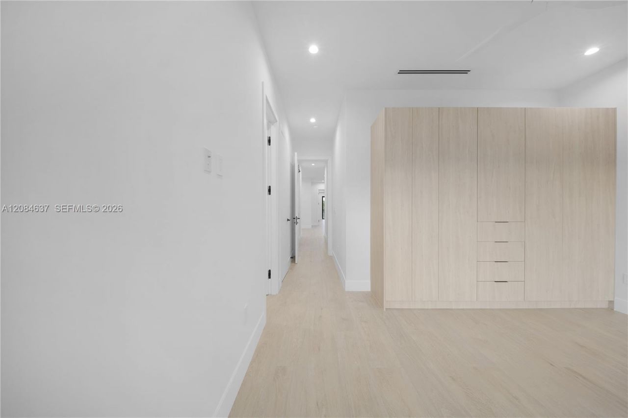 1328 NE 16th Ter, Fort Lauderdale, FL 33304 Photo