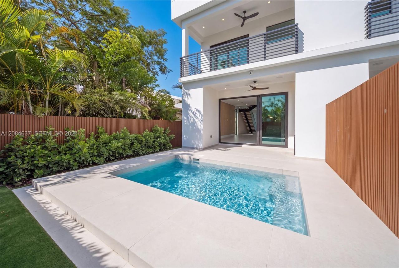 1328 NE 16th Ter, Fort Lauderdale, FL 33304 Photo
