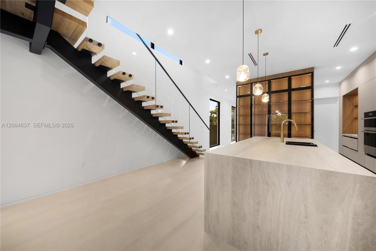 1328 NE 16th Ter, Fort Lauderdale, FL 33304 Photo