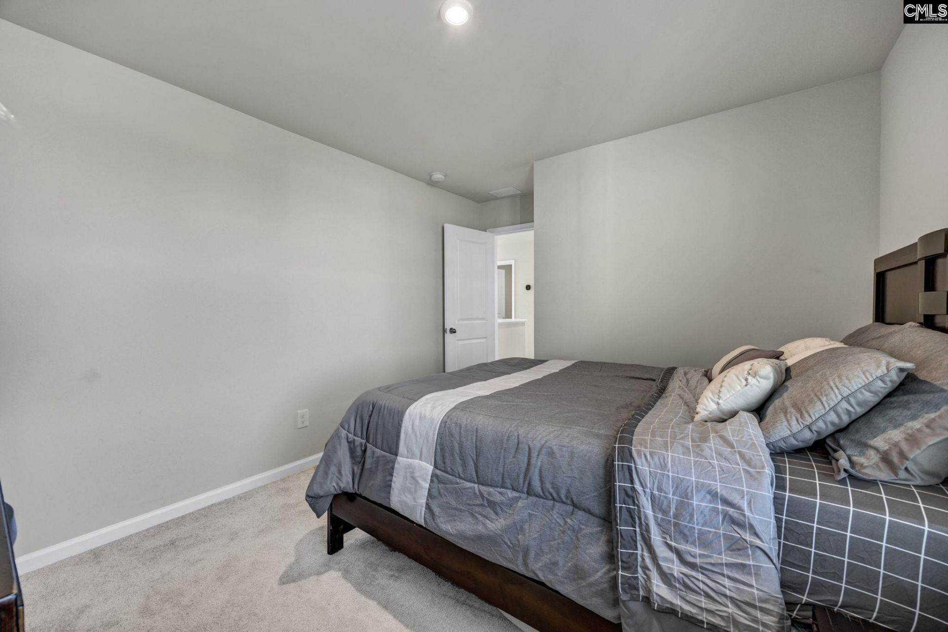 407 Trade Wind Lane Photo 32
