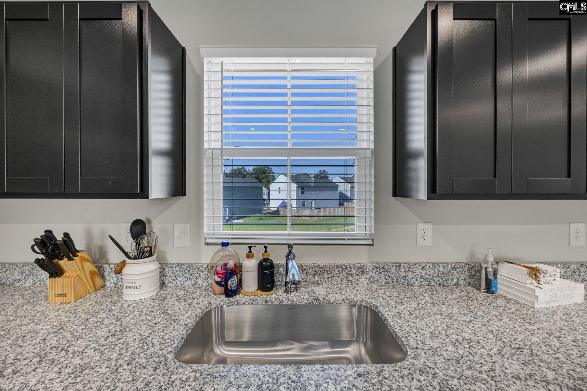 407 Trade Wind Lane Photo 8