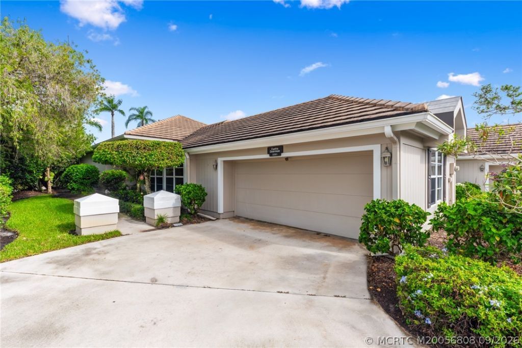 2201 NW Seagrass Drive, Palm City, FL 34990 Photo