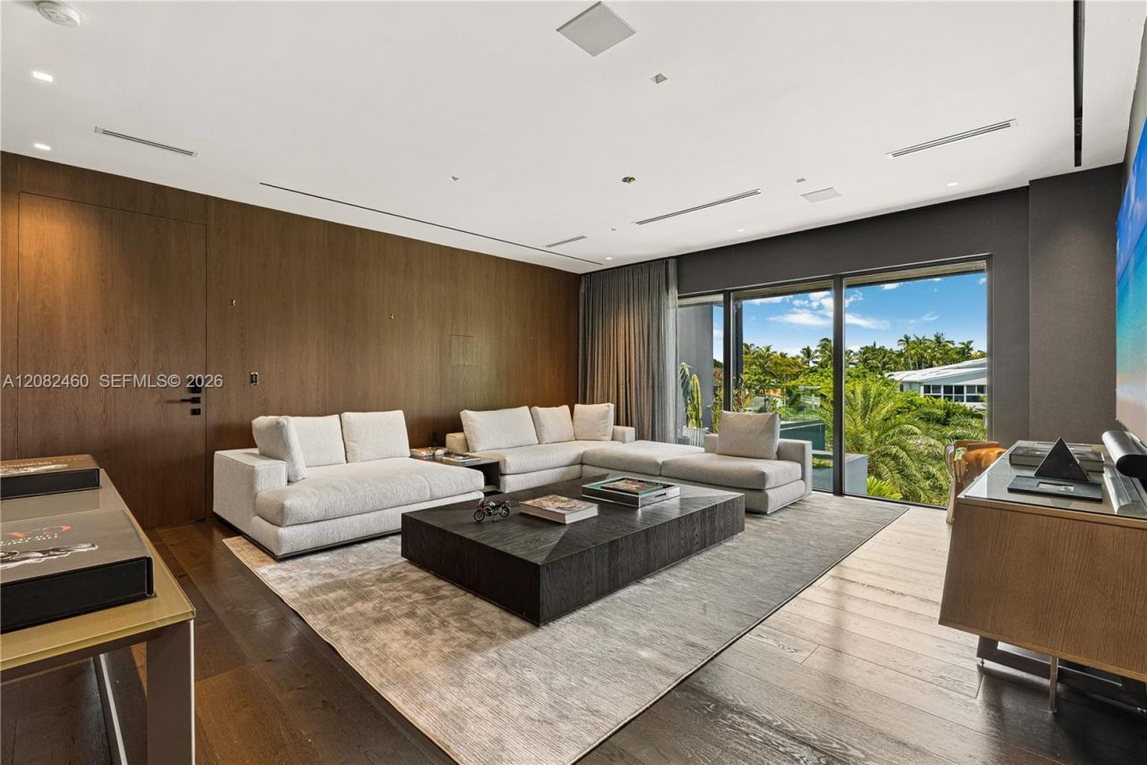 131 Cape Florida Dr, Key Biscayne, FL 33149 Photo