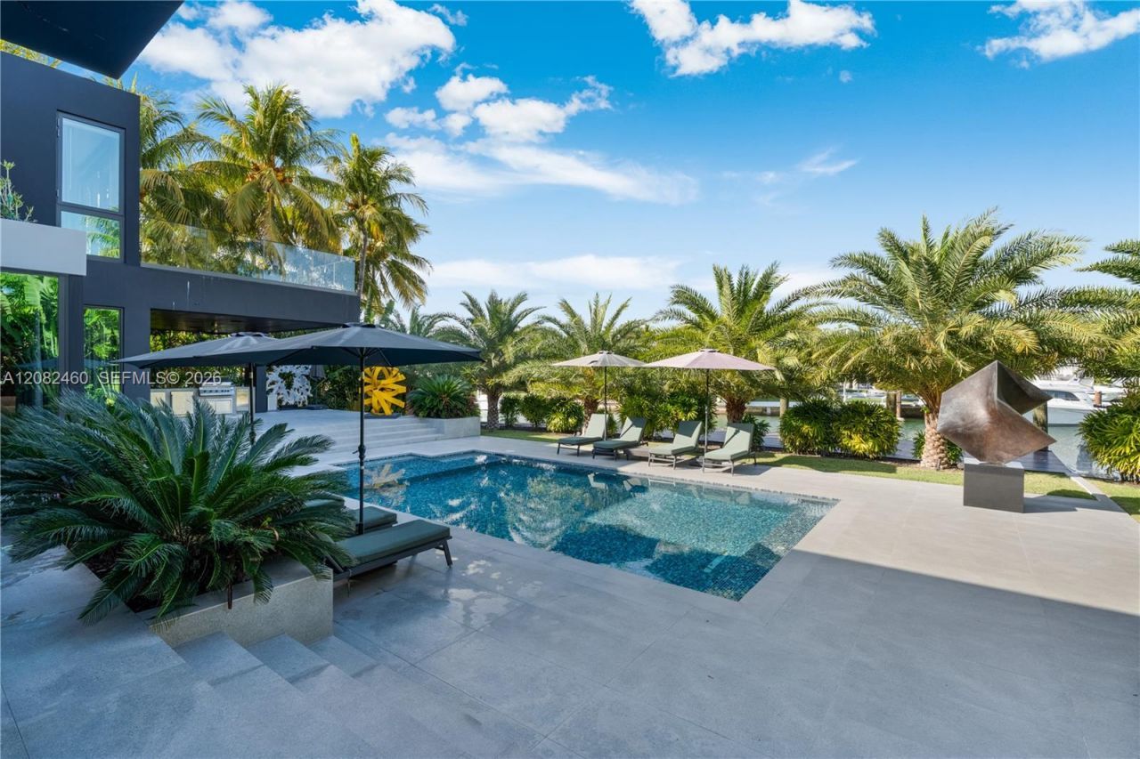 131 Cape Florida Dr, Key Biscayne, FL 33149 Photo