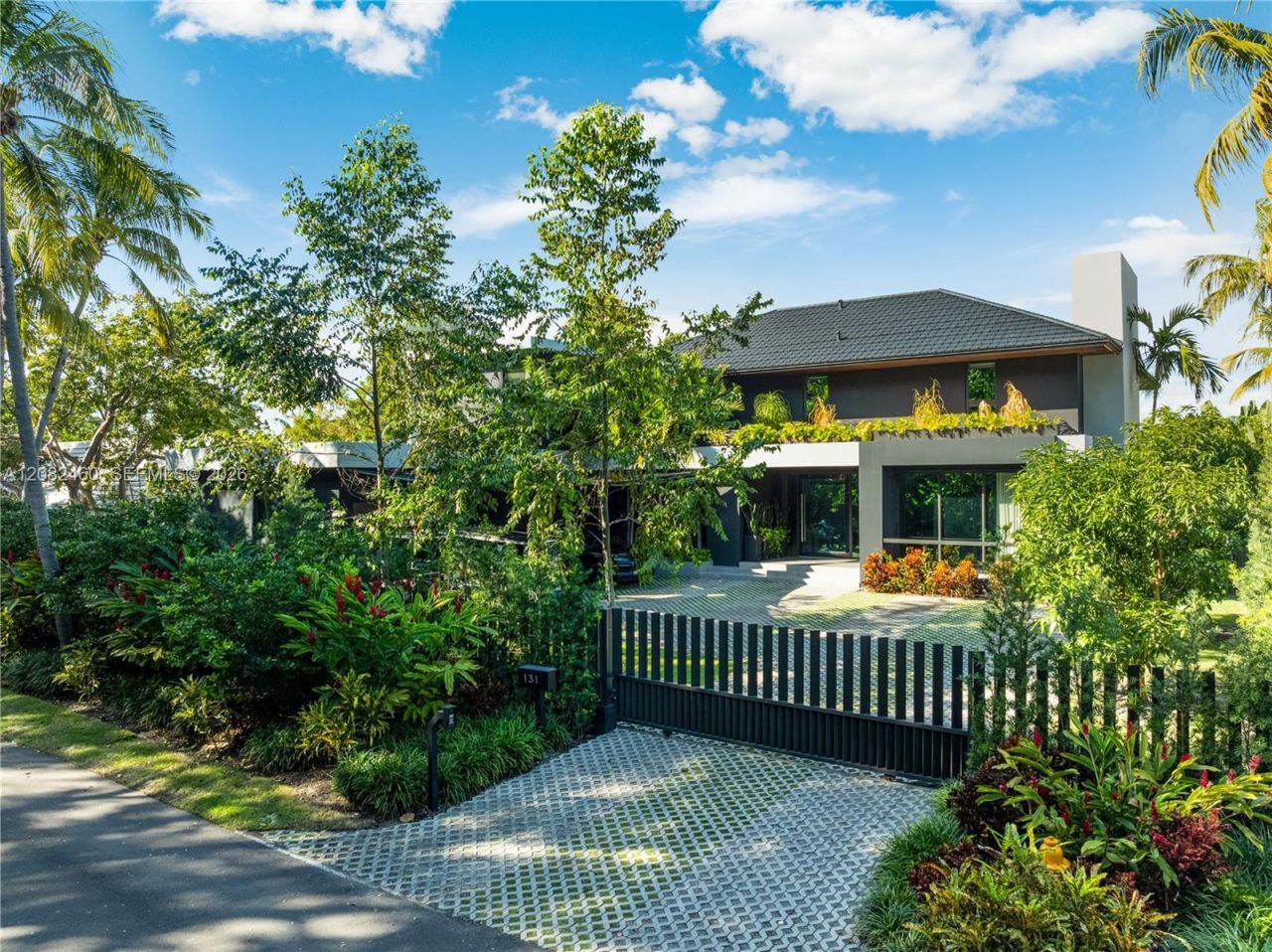 131 Cape Florida Dr, Key Biscayne, FL 33149 Photo