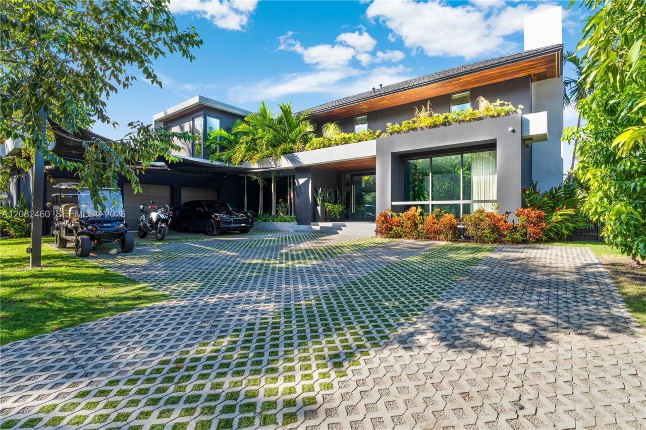 131 Cape Florida Dr, Key Biscayne, FL 33149 Photo