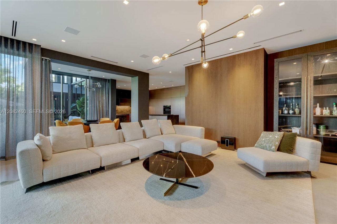 131 Cape Florida Dr, Key Biscayne, FL 33149 Photo