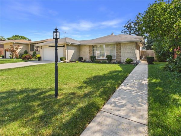 1511 Miami Lane , Des Plaines, IL 60018