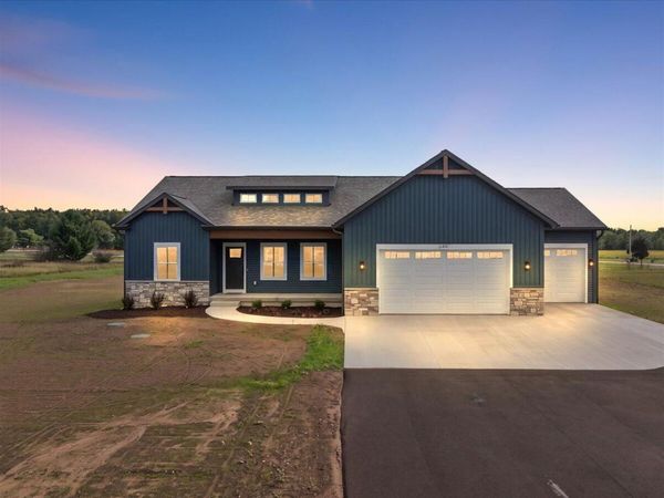 6440 17 Mile Road NE, Cedar Springs, MI 49319