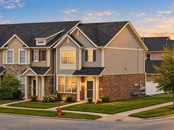 11497 Vermont Place , Crown Point, IN 46307