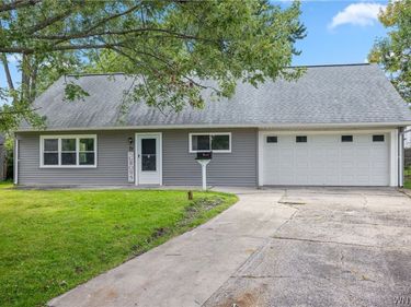 71 Schutt Court , Grand Island, NY 14072
