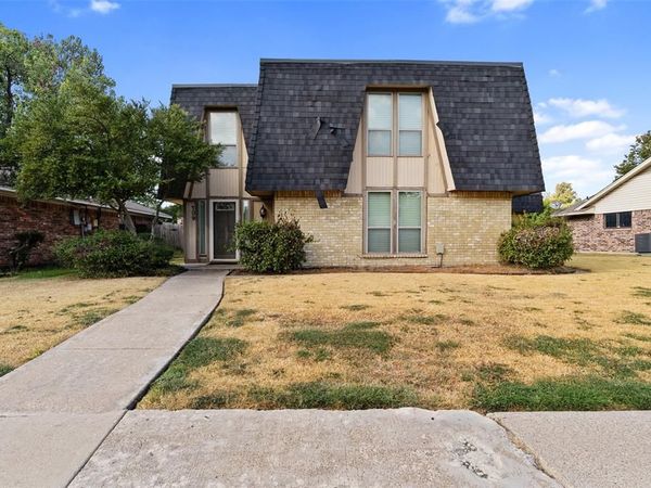 709 Royal Oaks Drive , Garland, TX 75040