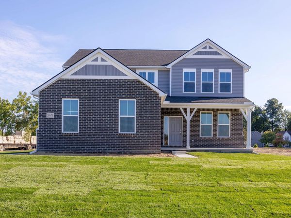 26671 Starters Way, South Lyon, MI 48178