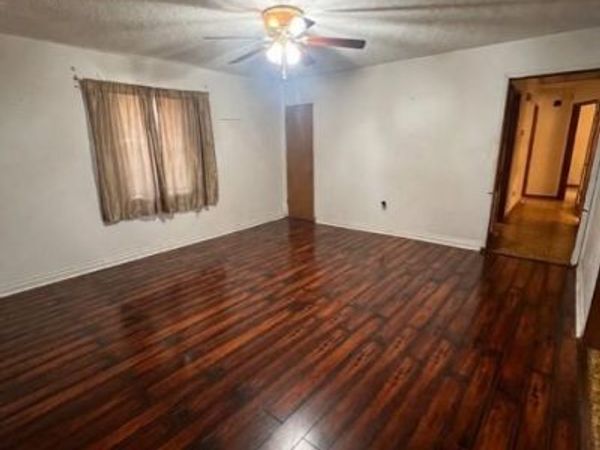 402 PHOENIX Square , Hammond, LA 70403