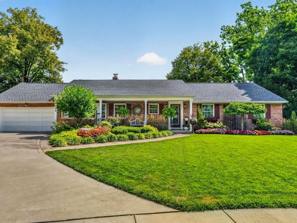 3430 Stonehenge Court, Upper Arlington, OH 43221