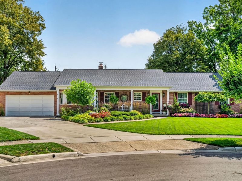 3430 Stonehenge Court, Upper Arlington, OH 43221 Photo 2