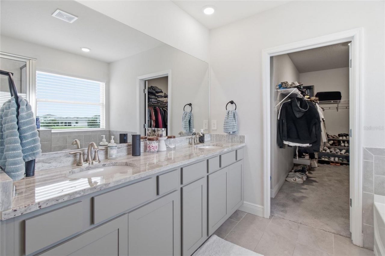 17656 Cantarina Cove , Bradenton, FL 34211 Photo