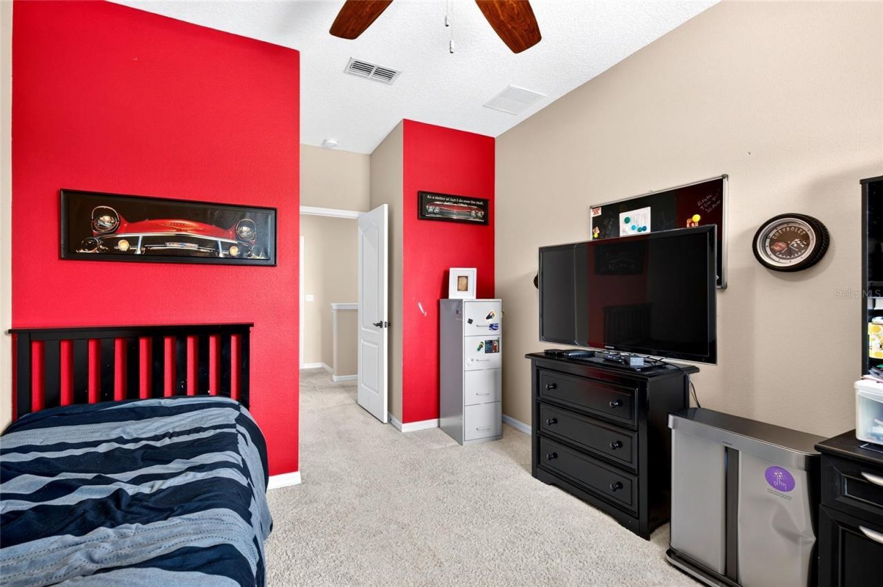 2586 Plumadore Drive, Grand Island, FL 32735 Photo