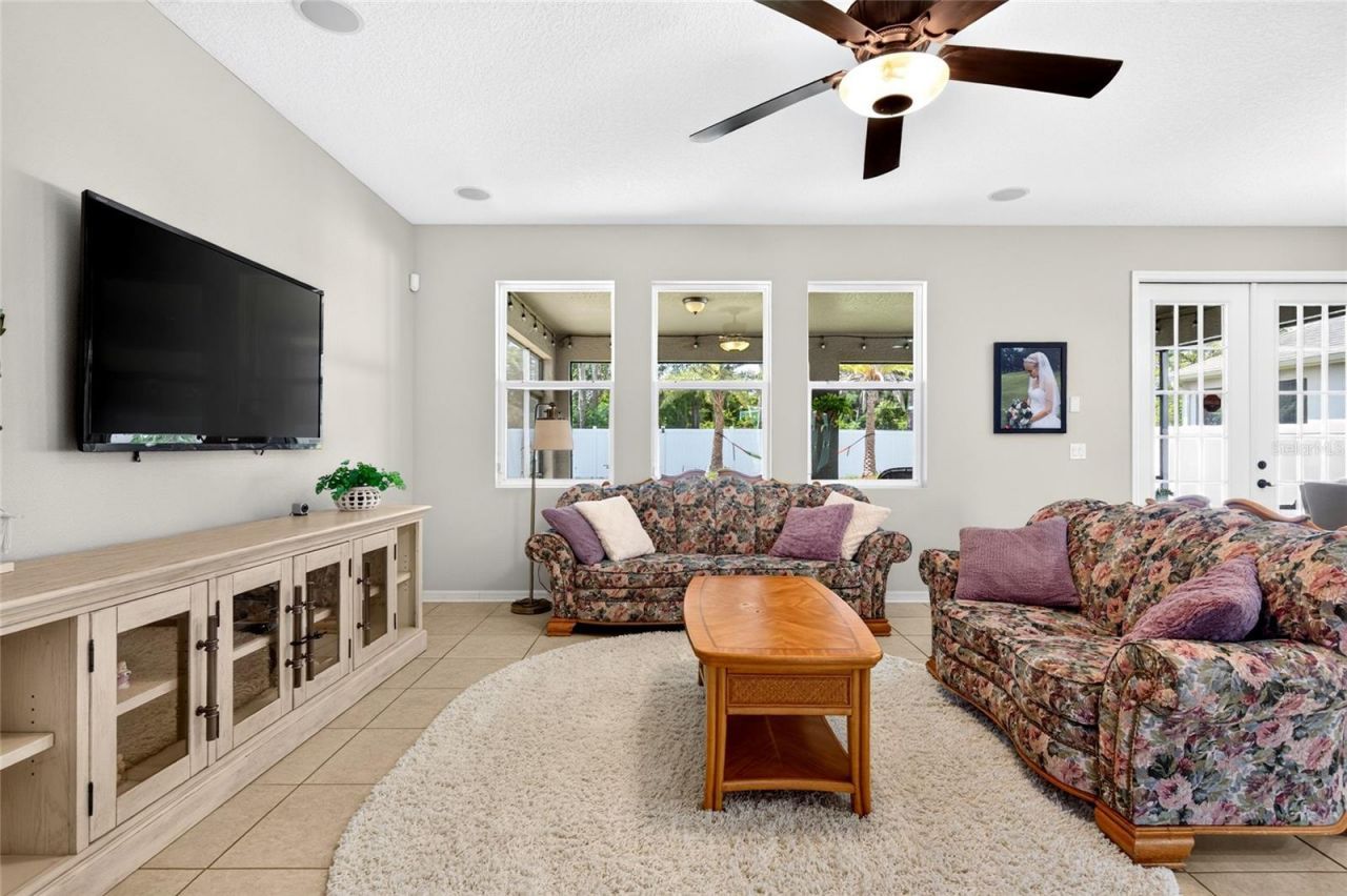 2586 Plumadore Drive, Grand Island, FL 32735 Photo