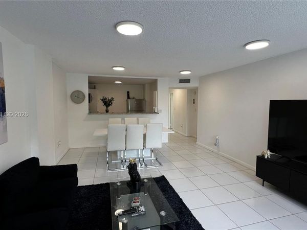 2780 NE 183rd St , Unit 303, Aventura, FL 33160
