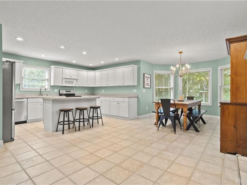 2365 Worthington Drive, Troy, OH 45373 Photo 16
