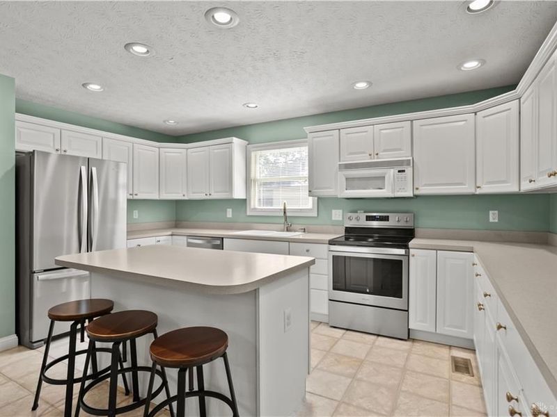 2365 Worthington Drive, Troy, OH 45373 Photo 21