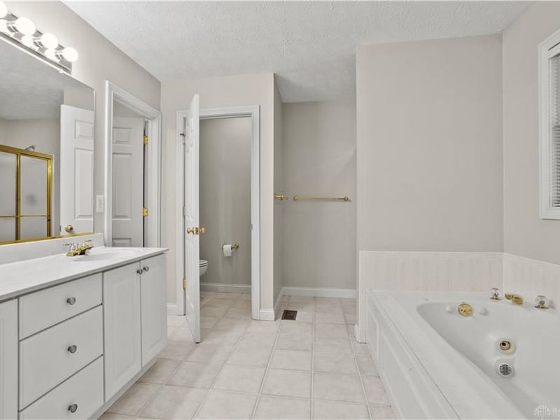2365 Worthington Drive, Troy, OH 45373 Photo 27