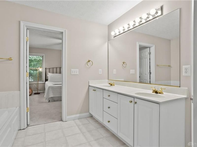 2365 Worthington Drive, Troy, OH 45373 Photo 29