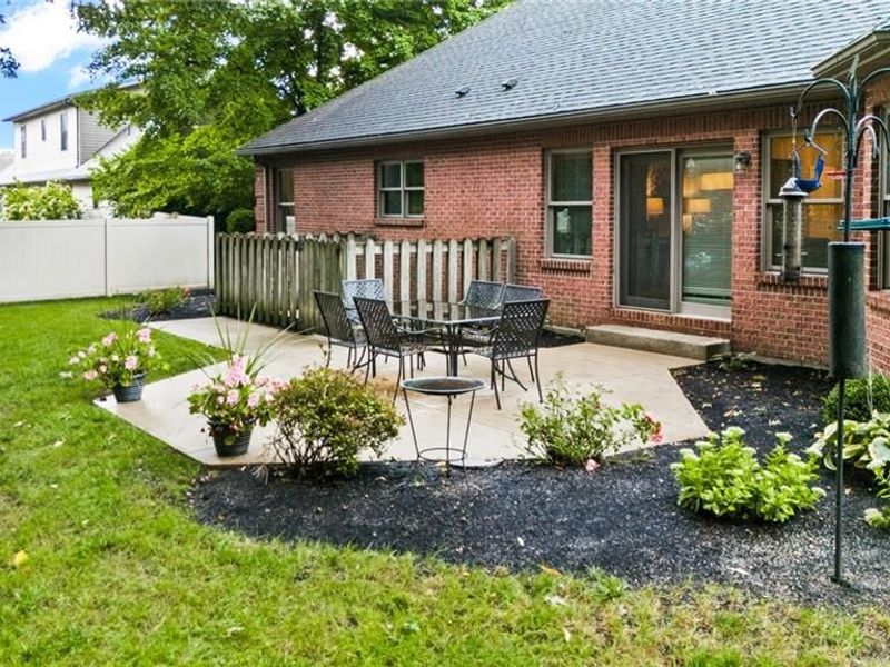 2365 Worthington Drive, Troy, OH 45373 Photo 7
