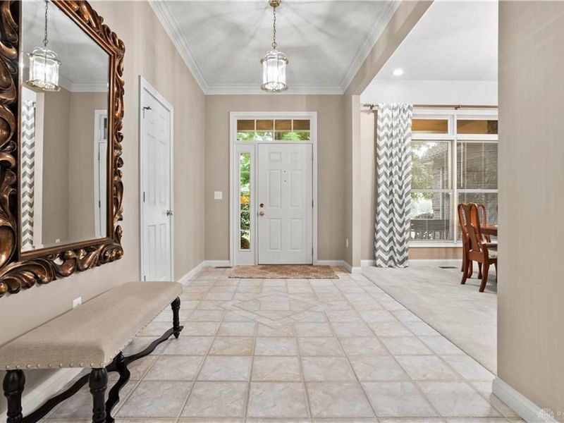 2365 Worthington Drive, Troy, OH 45373 Photo 9