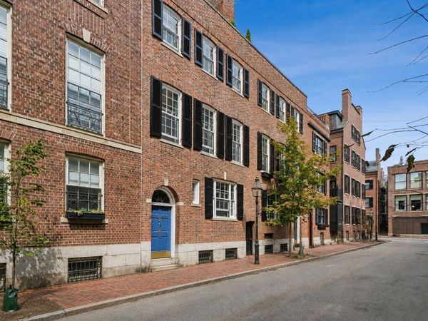 11 Lime St, Boston, MA 02108