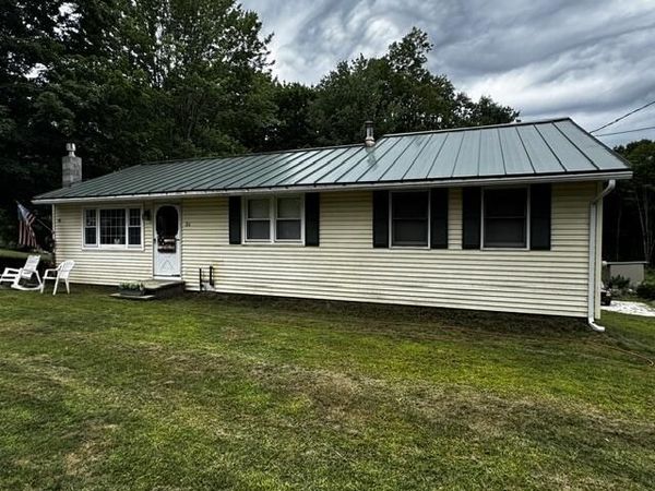36 Spring Street , Mechanic Falls, ME 04256