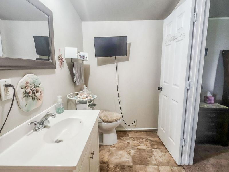 11421 Blackhawk Path, Lakeview, OH 43331 Photo 10