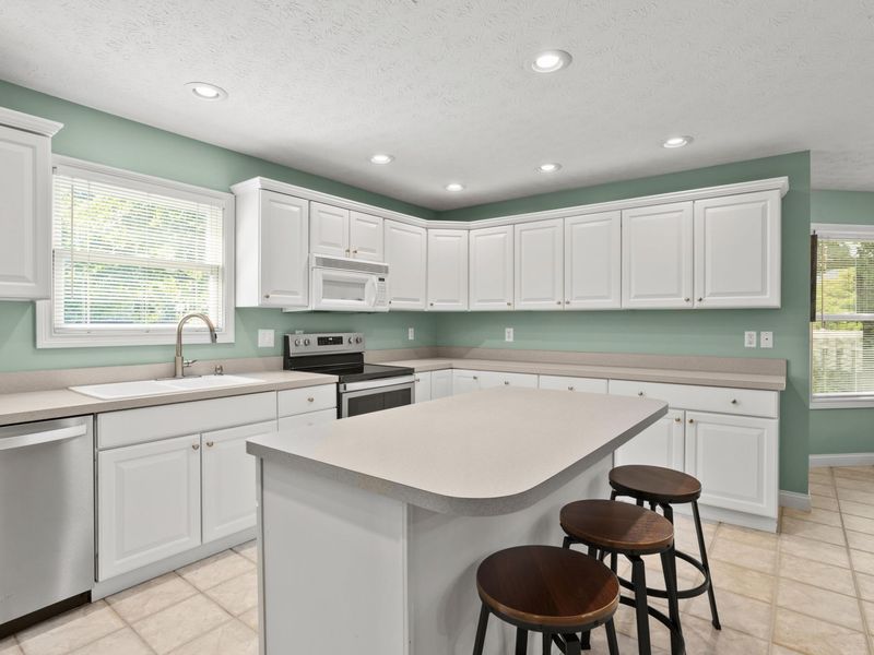 2365 Worthington Drive, Troy, OH 45373 Photo 18