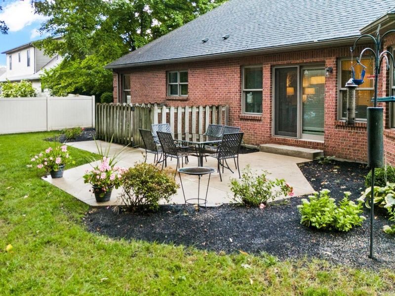 2365 Worthington Drive, Troy, OH 45373 Photo 7