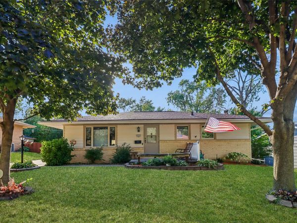 226 NW Sharmin Drive, Ankeny, IA 50023