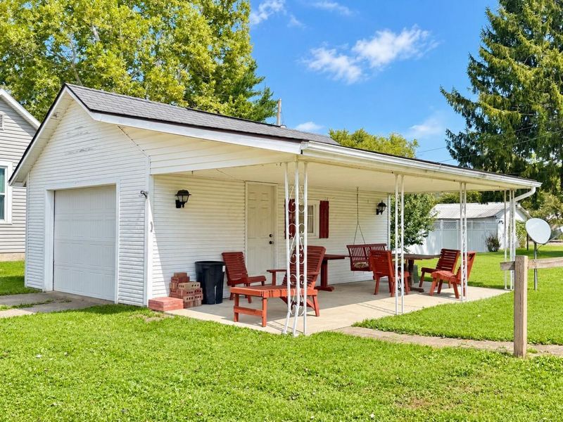 606 E Hunter Street, Logan, OH 43138 Photo 4