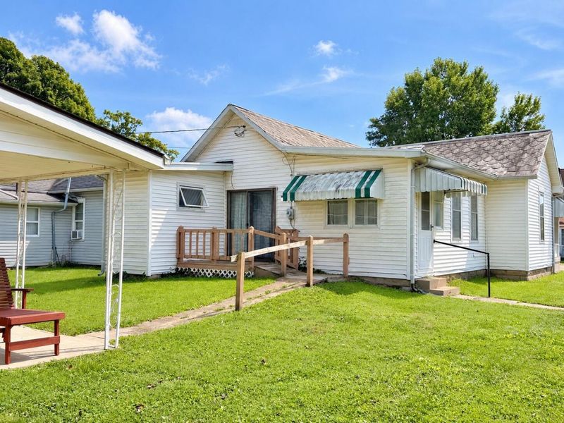 606 E Hunter Street, Logan, OH 43138 Photo 6