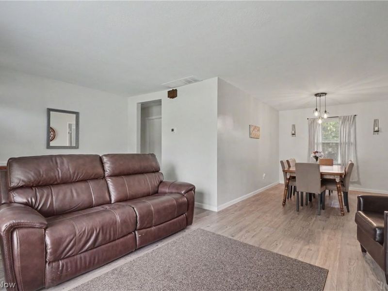 1450 Bonnie Road, Macedonia, OH 44056 Photo 10
