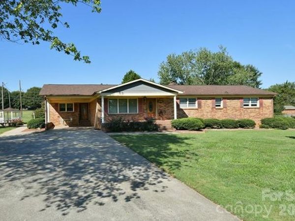 2525 Teague Street, Lincolnton, NC 28092