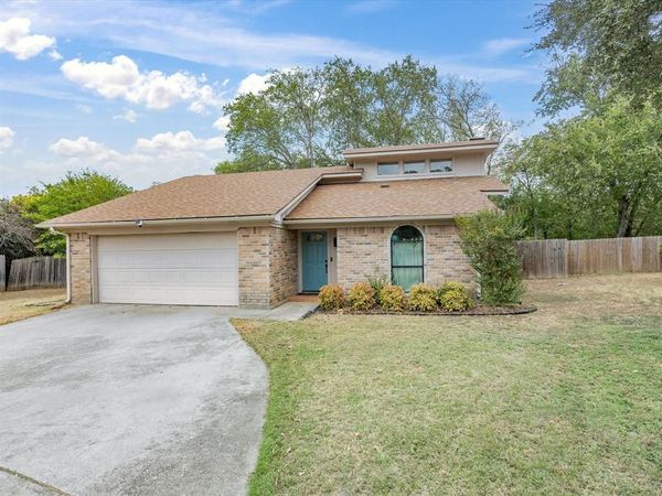 1701 Queen Street , Fort Worth, TX 76103