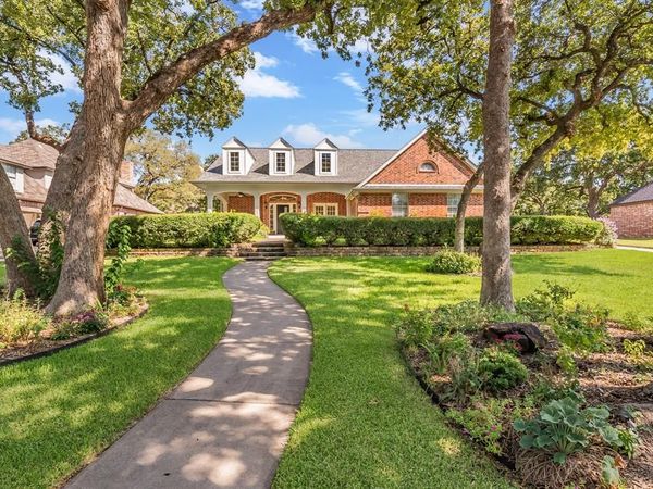 2802 Yorkshire Lane, Southlake, TX 76092