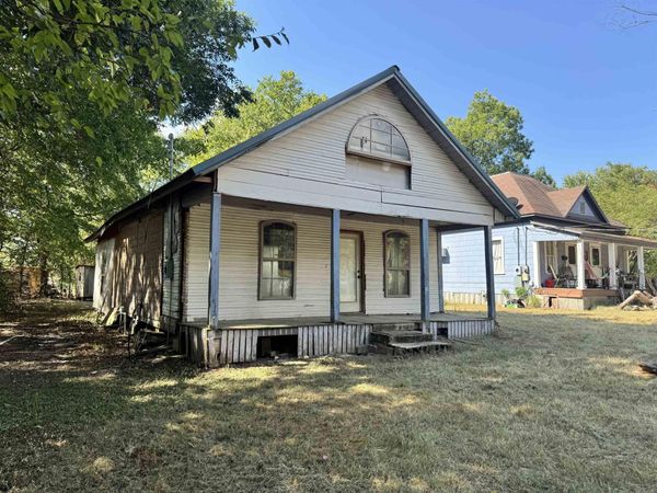 1100 Reeves Ave , Mena, AR 71953