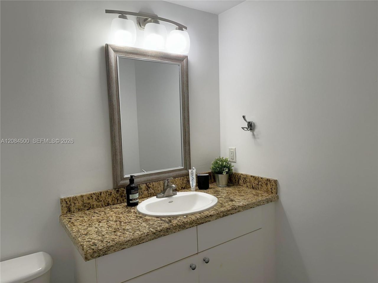 1250 S Miami Ave, Unit 2408, Miami, FL 33130 Photo