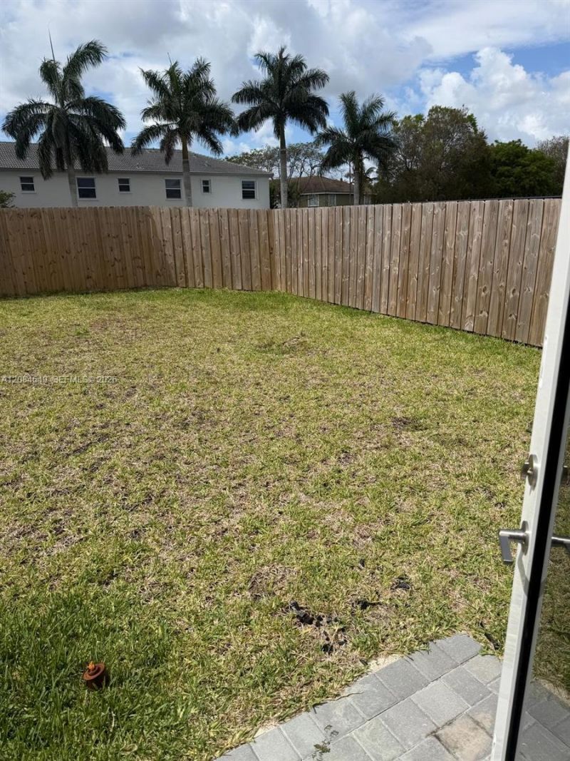 2618 SE 9th St , Homestead, FL 33035 Photo