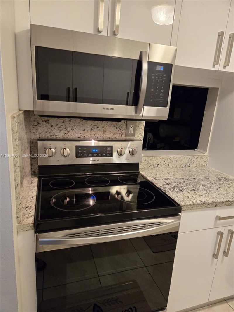 14321 N Kendall Dr, Unit 210F, Miami, FL 33186 Photo