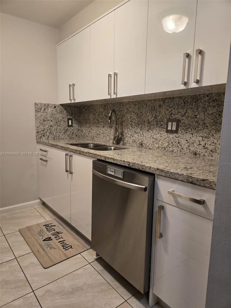 14321 N Kendall Dr, Unit 210F, Miami, FL 33186 Photo