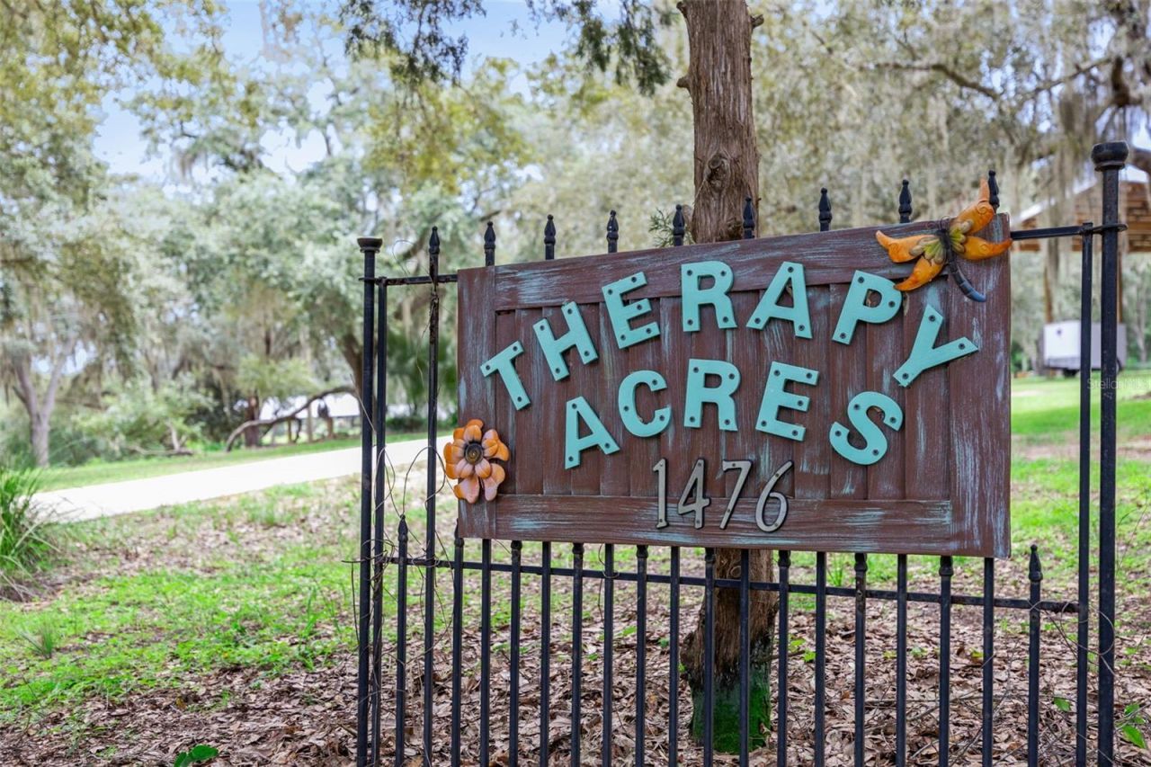 1476 Spring Lake Road, Fruitland Park, FL 34731 Photo
