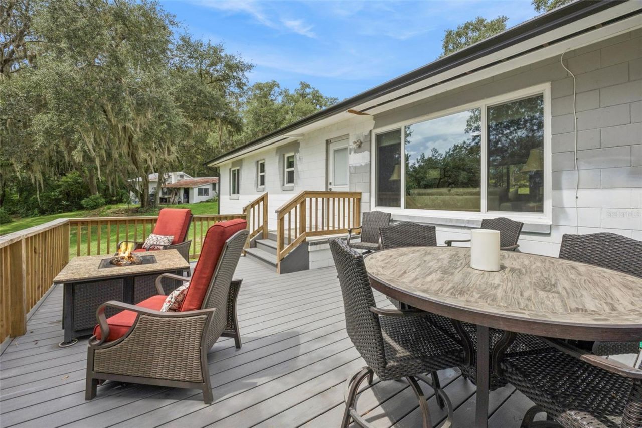 1476 Spring Lake Road, Fruitland Park, FL 34731 Photo